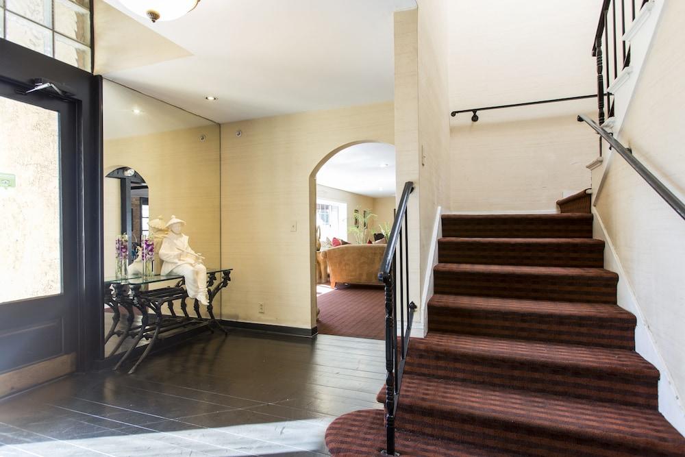 Wilshire Crest Hotel