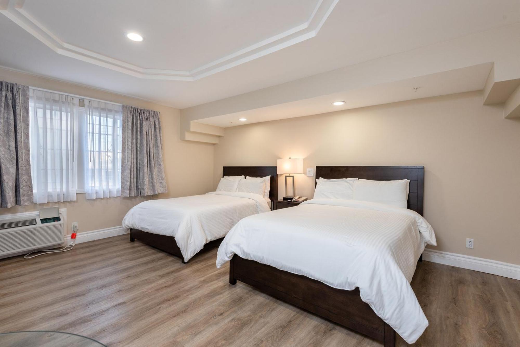 Hotel Wilshire Crest 3*