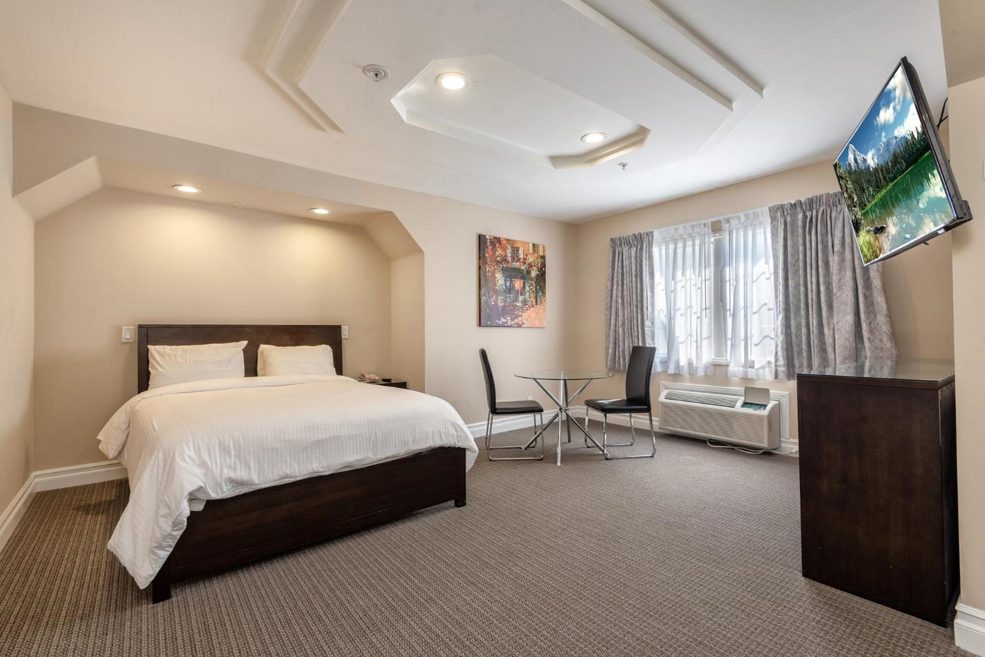 Hotel Wilshire Crest