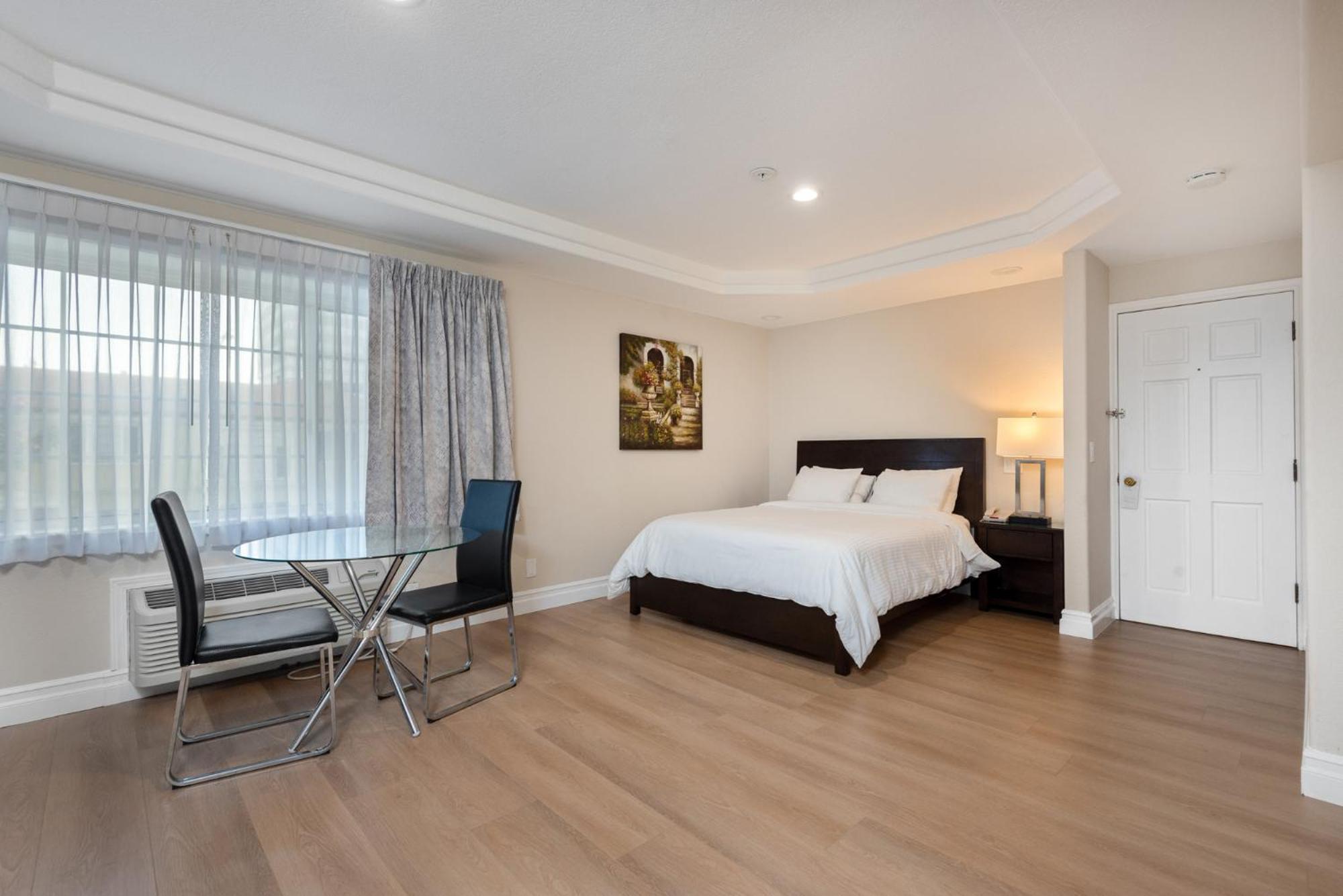 Hotel Wilshire Crest Los Angeles