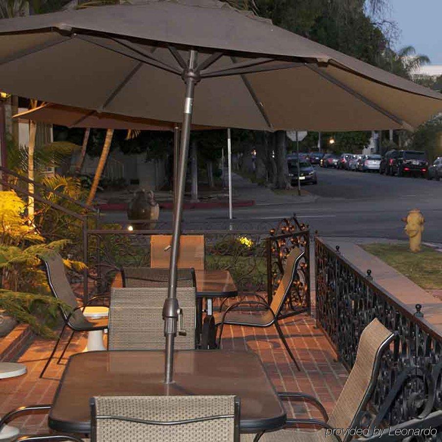 Wilshire Crest Hotel