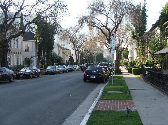 Wilshire Crest