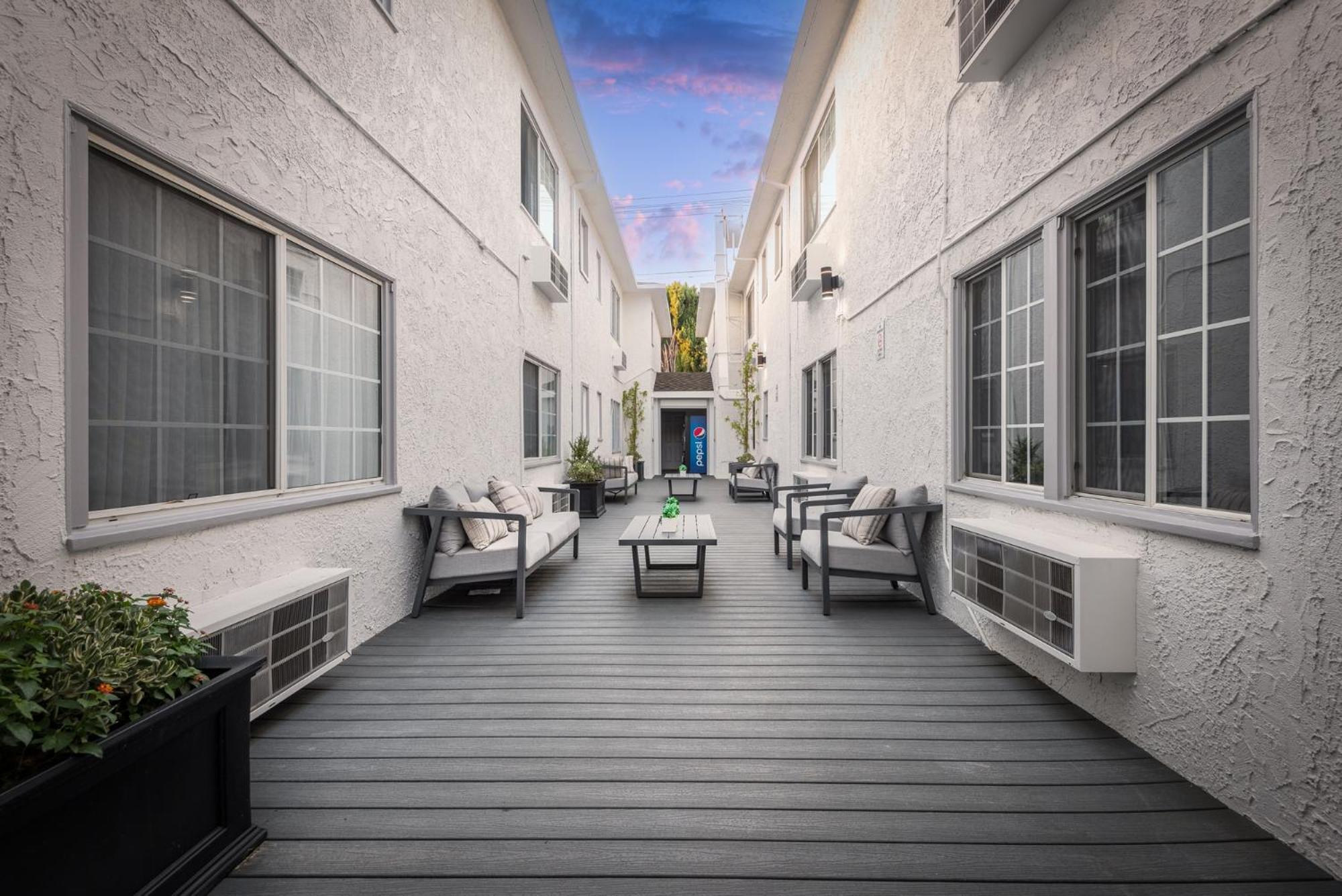 Wilshire Crest Los Angeles